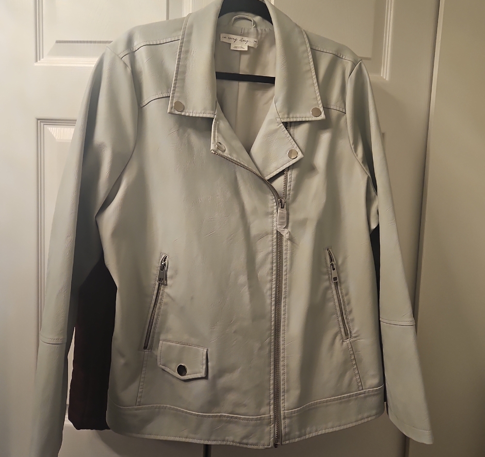 Chico's Light Gray Faux Leather Jacket